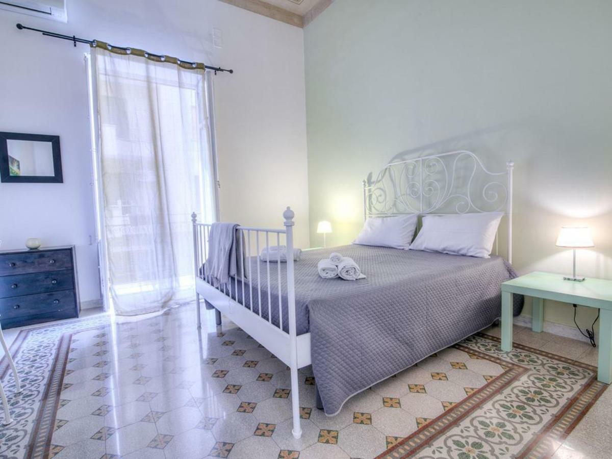 Liberty Apartment Палермо Екстериор снимка
