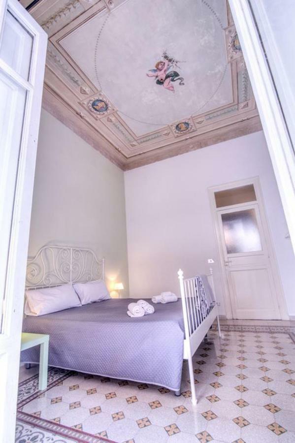 Liberty Apartment Палермо Екстериор снимка